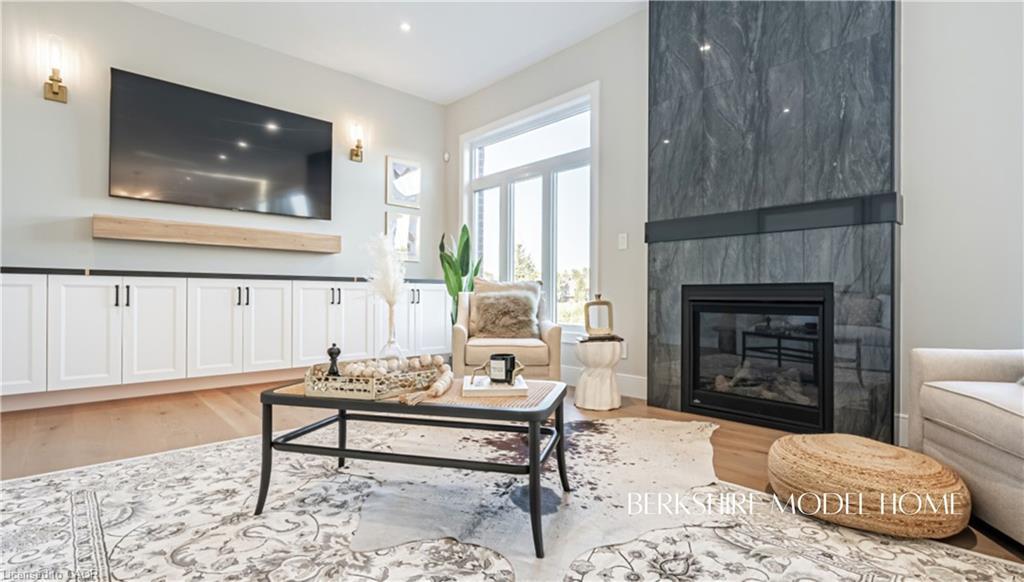 423 Masters Drive, Woodstock, ON - Indoor Photo Showing Living Room With Fireplace