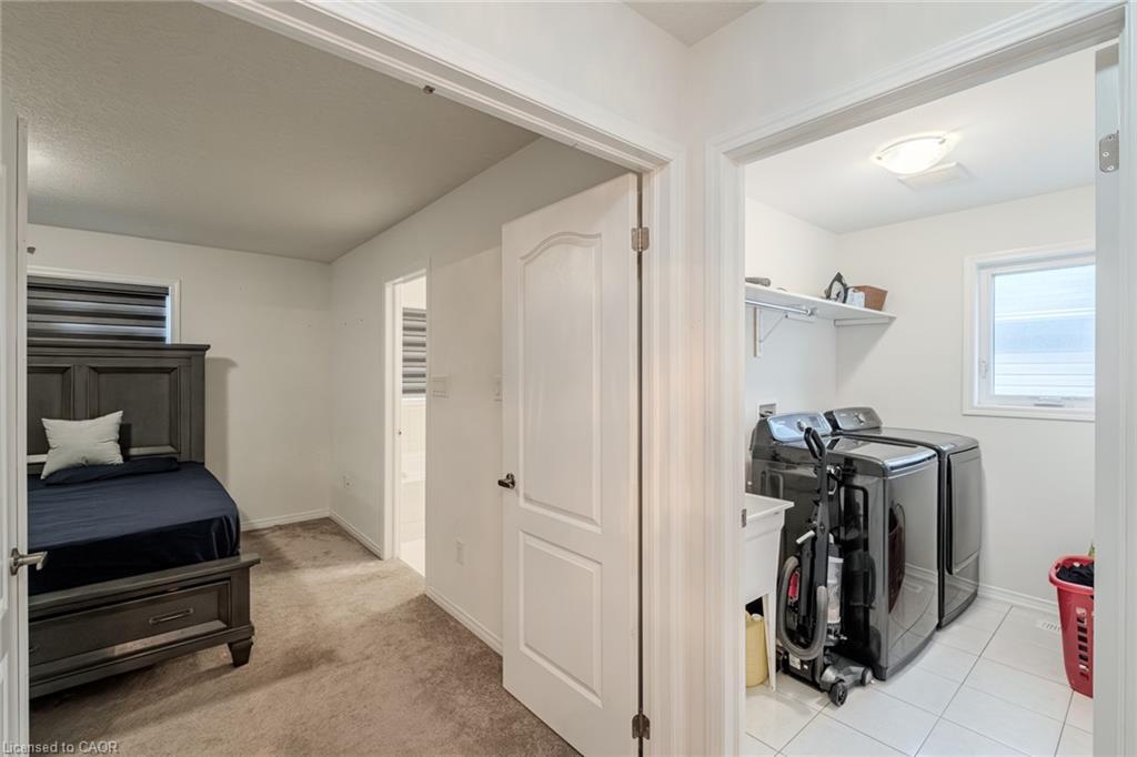 36 Munro Circle, Brantford, ON - Indoor Photo Showing Laundry Room