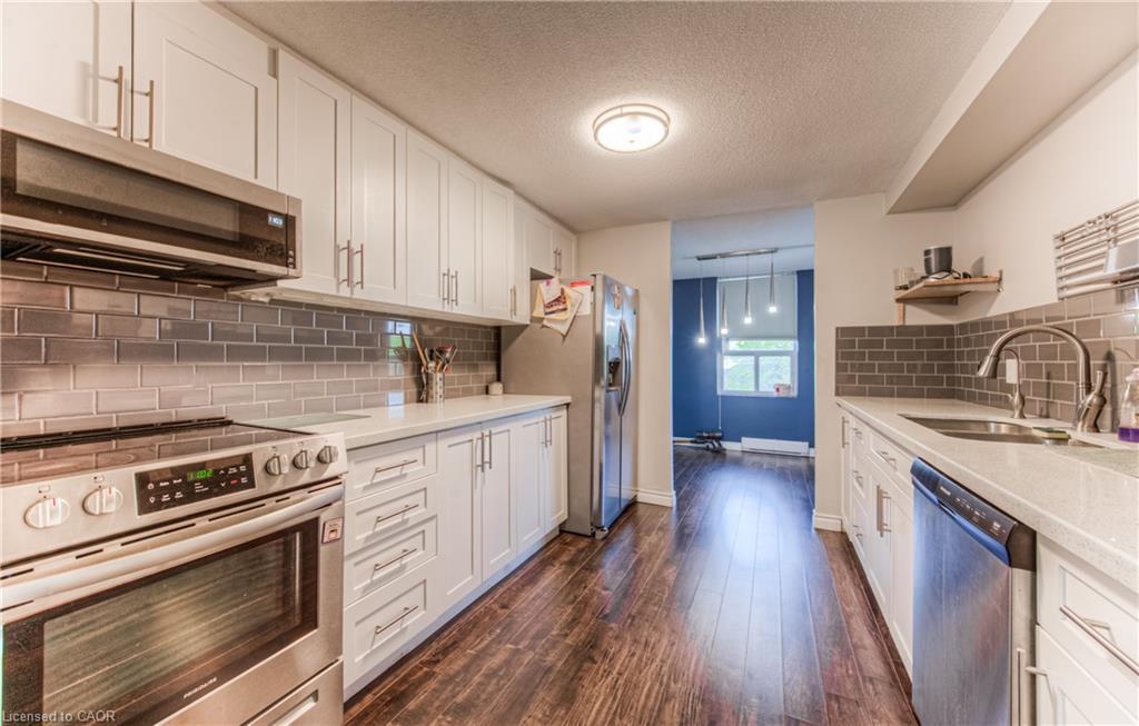 210-55 Green Valley Drive, Kitchener, ON - Indoor Photo Showing Kitchen With Stainless Steel Kitchen