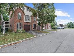 17-384 Limeridge Road E Hamilton, ON L9A 2S8