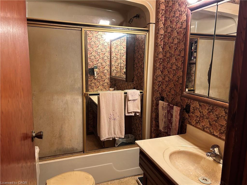 2995 Highway 59, Walsingham, ON - Indoor Photo Showing Bathroom