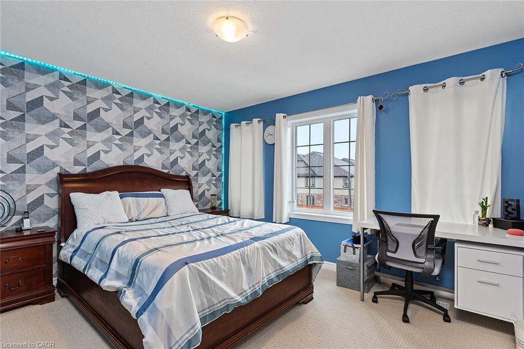 Upper-113 Couling Crescent, Guelph, ON - Indoor Photo Showing Bedroom