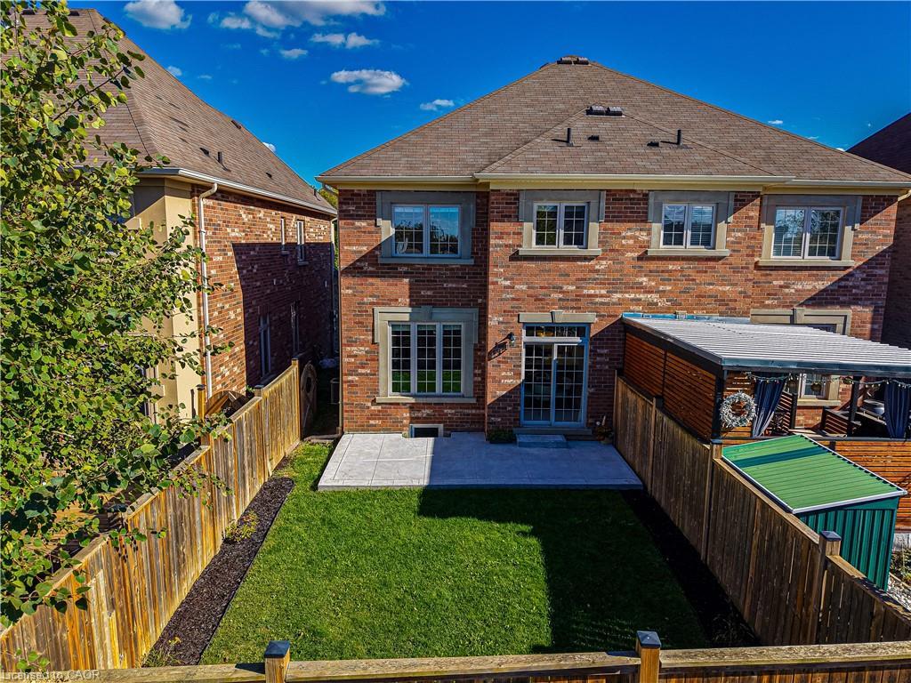 8 Summerberry Way, Hamilton, ON - Outdoor
