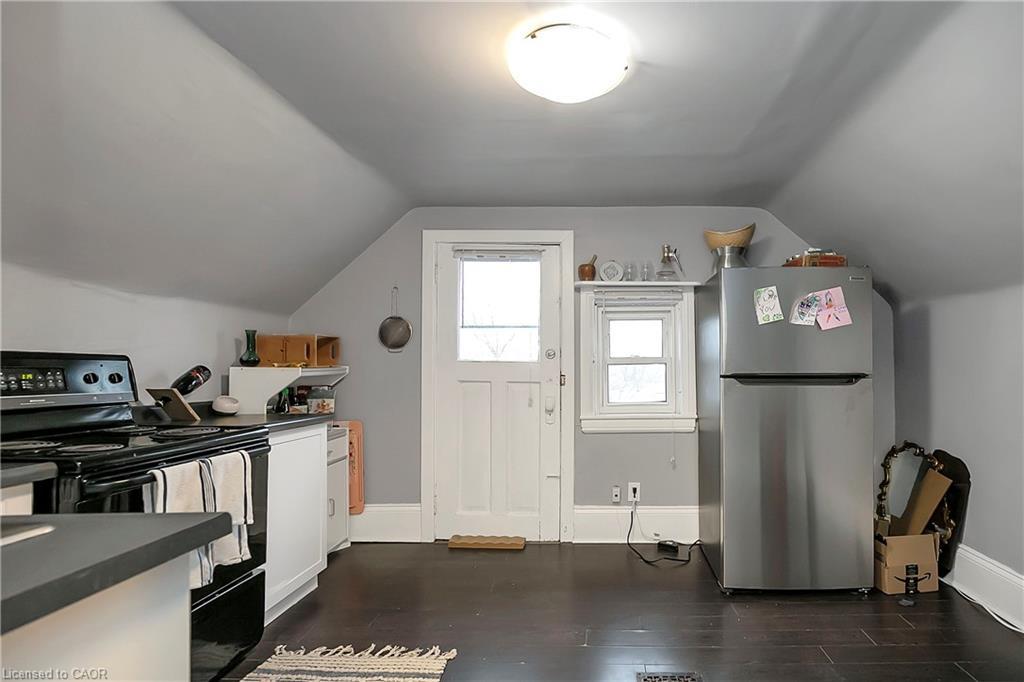 133 Park Row N, Hamilton, ON