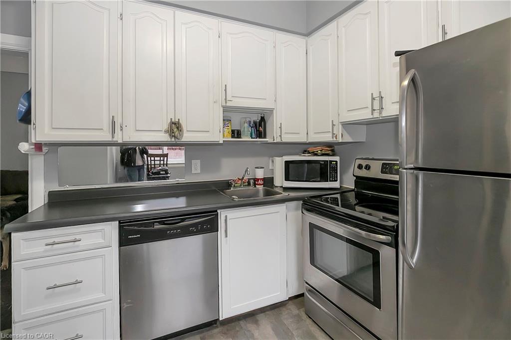 133 Park Row N, Hamilton, ON