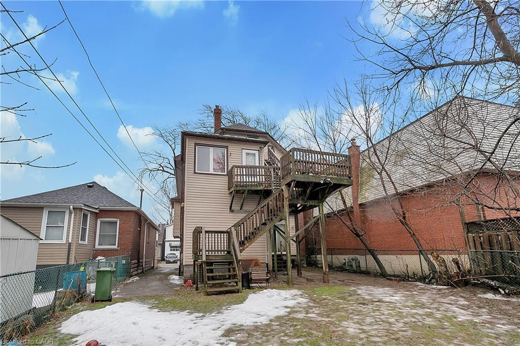 133 Park Row N, Hamilton, ON