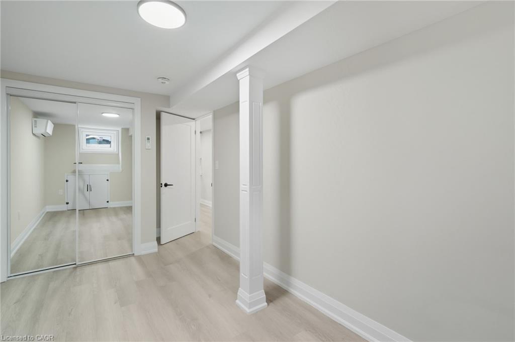 1-489 Cannon Street E, Hamilton, ON - Indoor Photo Showing Other Room