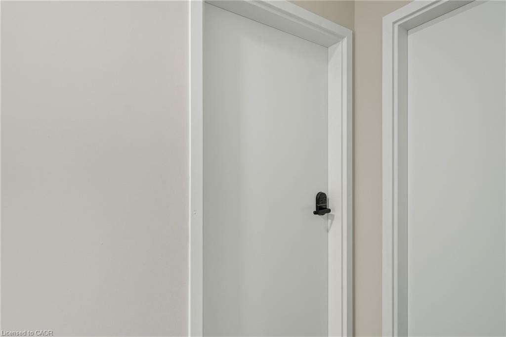 1-489 Cannon Street E, Hamilton, ON - Indoor