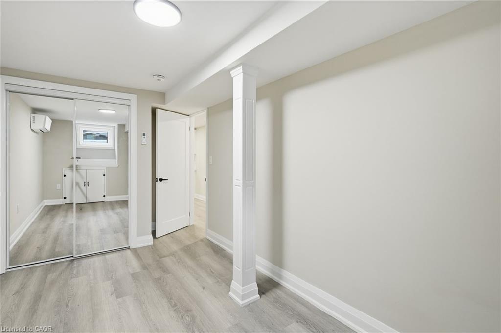 1-489 Cannon Street E, Hamilton, ON - Indoor Photo Showing Other Room