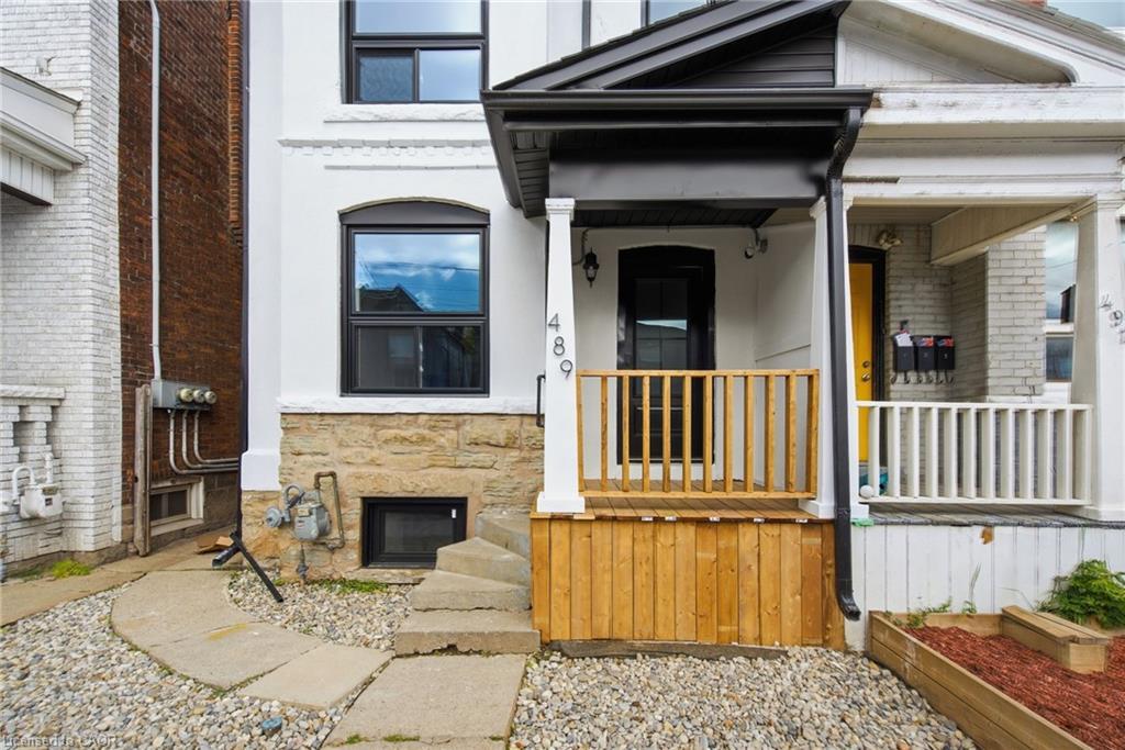 1-489 Cannon Street E, Hamilton, ON - Outdoor