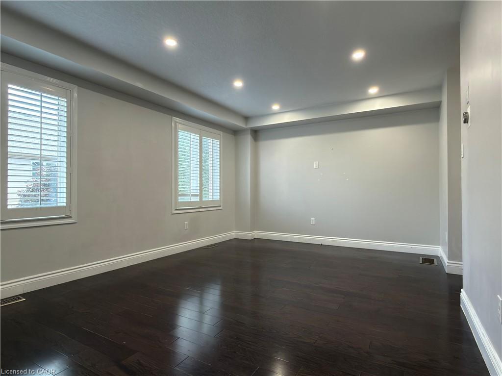 48-7 Sirente Drive, Hamilton, ON - Indoor Photo Showing Other Room