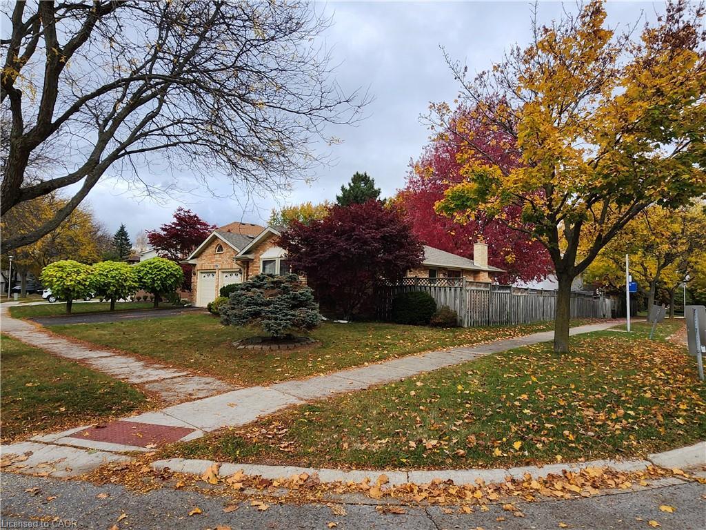 1741 Phillbrook Crescent, London, ON - Outdoor