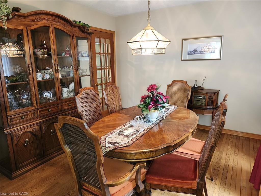 1741 Phillbrook Crescent, London, ON - Indoor Photo Showing Dining Room