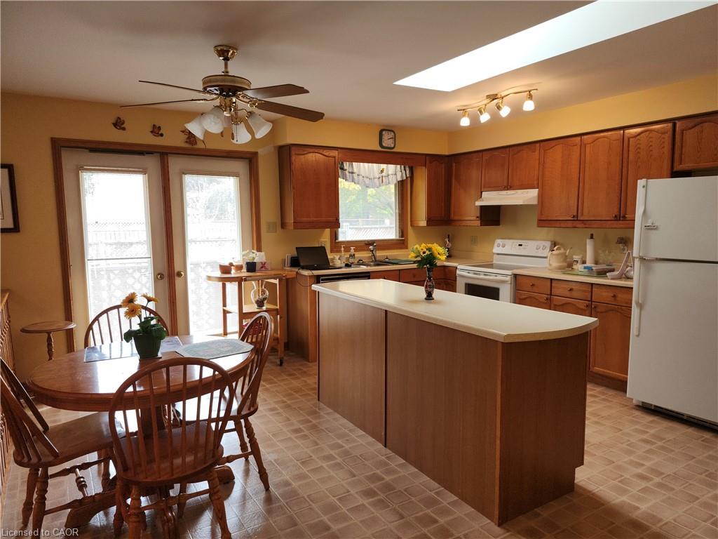 1741 Phillbrook Crescent, London, ON - Indoor Photo Showing Other Room