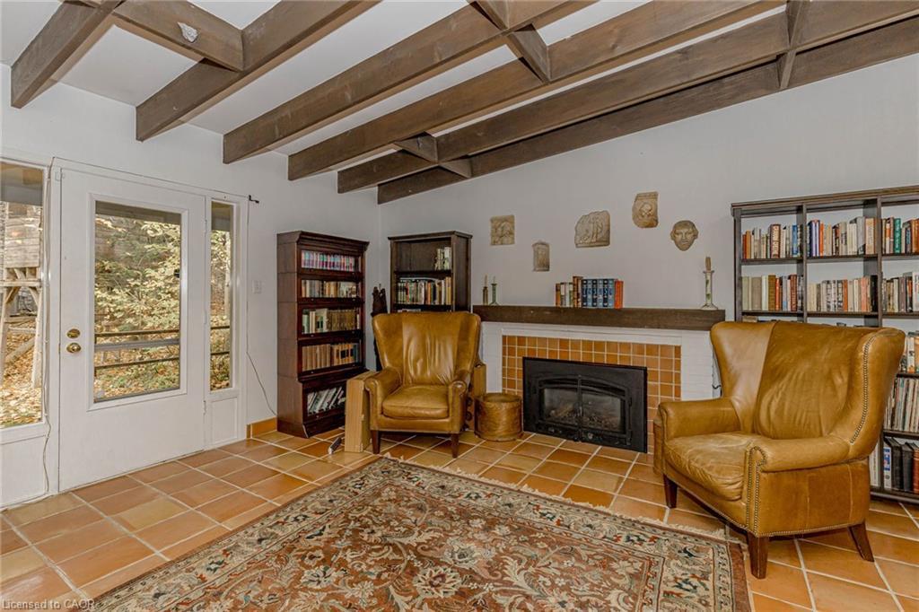 757 Meadow Wood Road, Mississauga, ON - Indoor Photo Showing Living Room With Fireplace