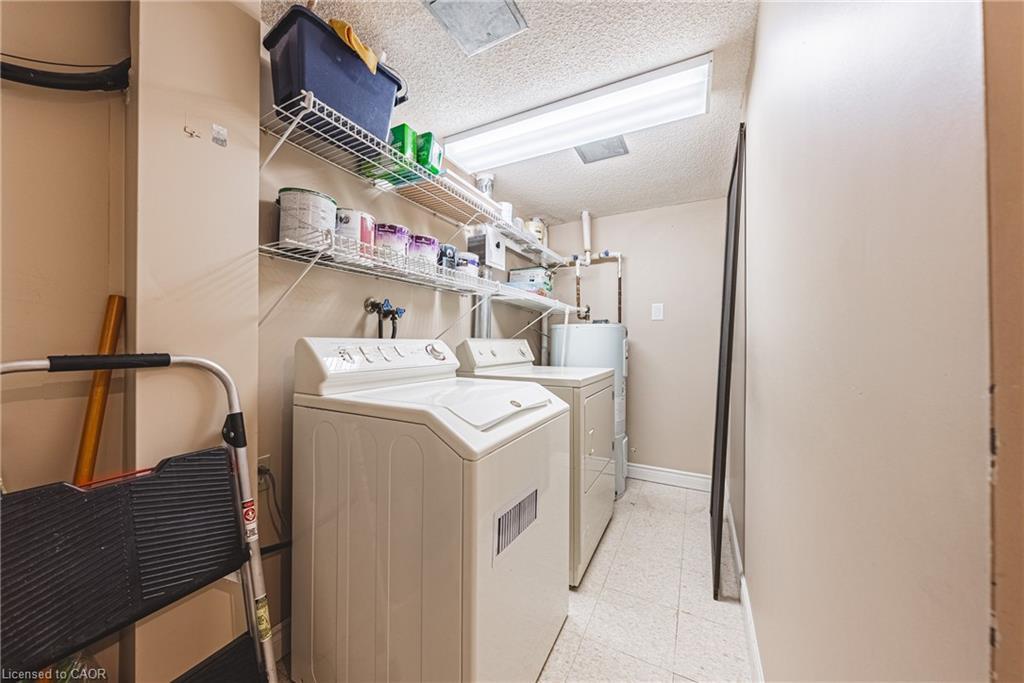 215-150 Wilson Street W, Ancaster, ON - Indoor Photo Showing Laundry Room