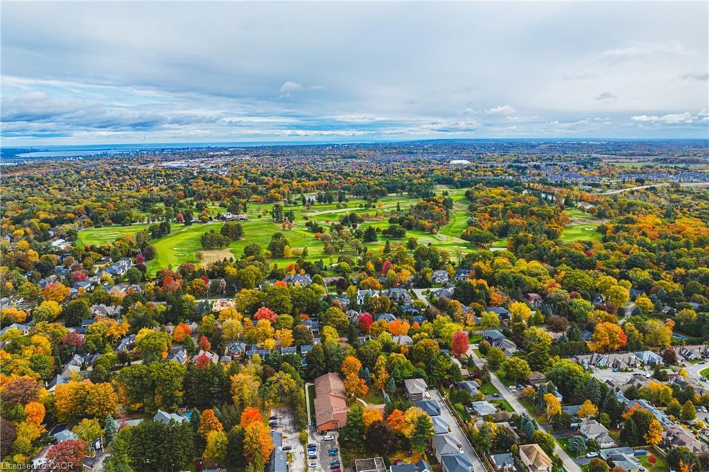 215-150 Wilson Street W, Ancaster, ON - Outdoor With View