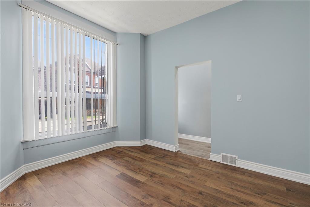 141 Ray Street N, Hamilton, ON - Indoor Photo Showing Other Room