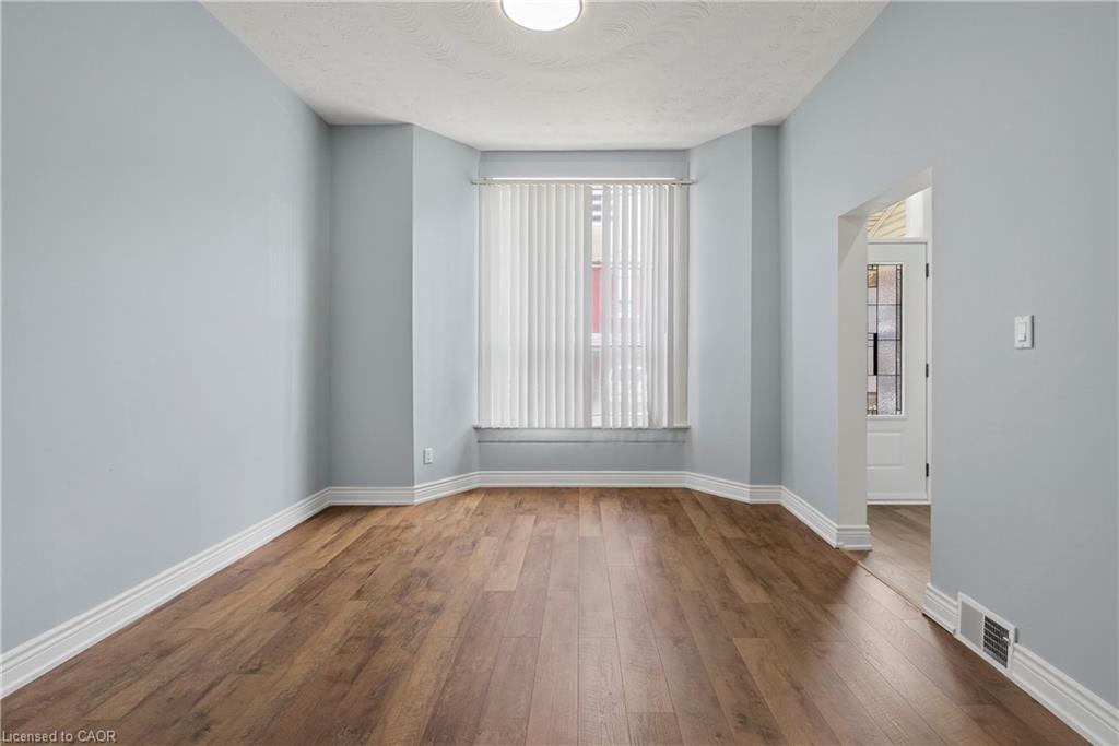 141 Ray Street N, Hamilton, ON - Indoor Photo Showing Other Room