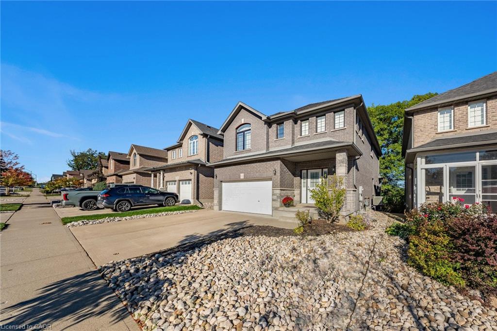 305 Wesley Boulevard, Cambridge, ON - Outdoor With Facade