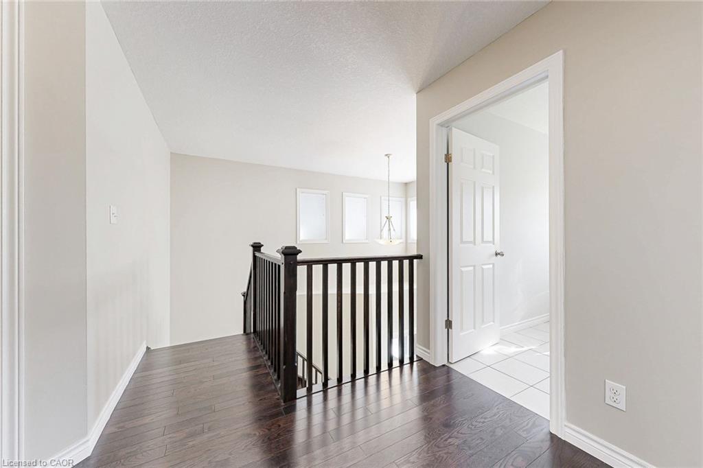 305 Wesley Boulevard, Cambridge, ON - Indoor Photo Showing Other Room
