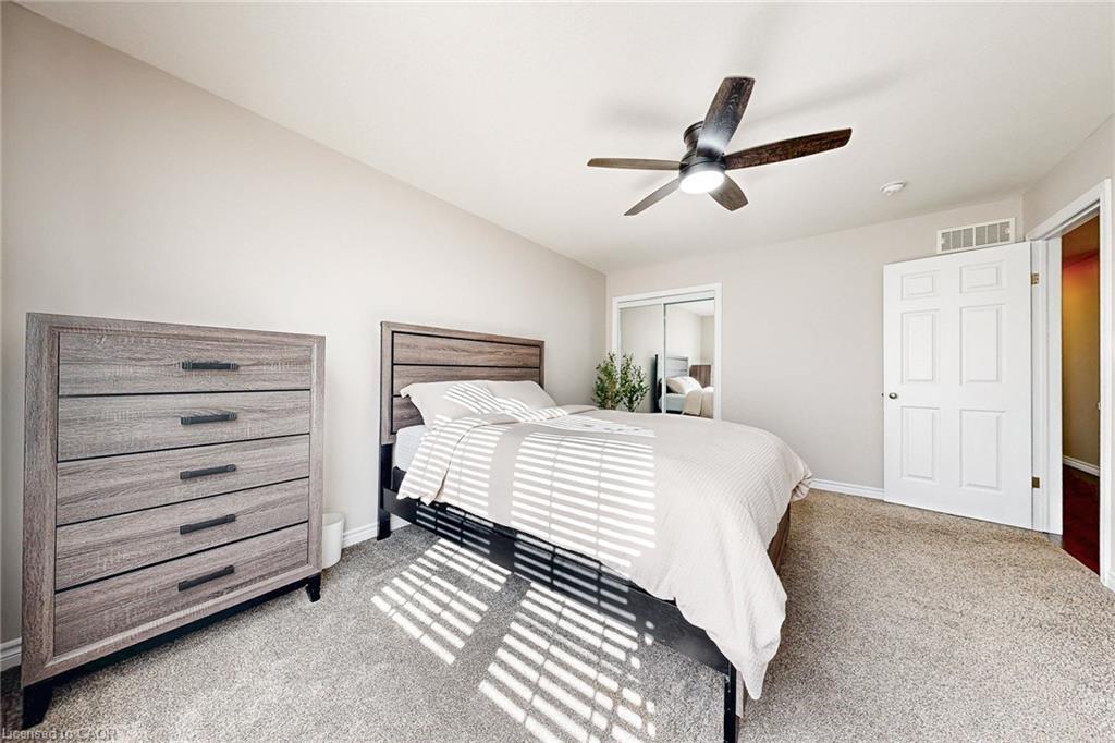 305 Wesley Boulevard, Cambridge, ON - Indoor Photo Showing Bedroom
