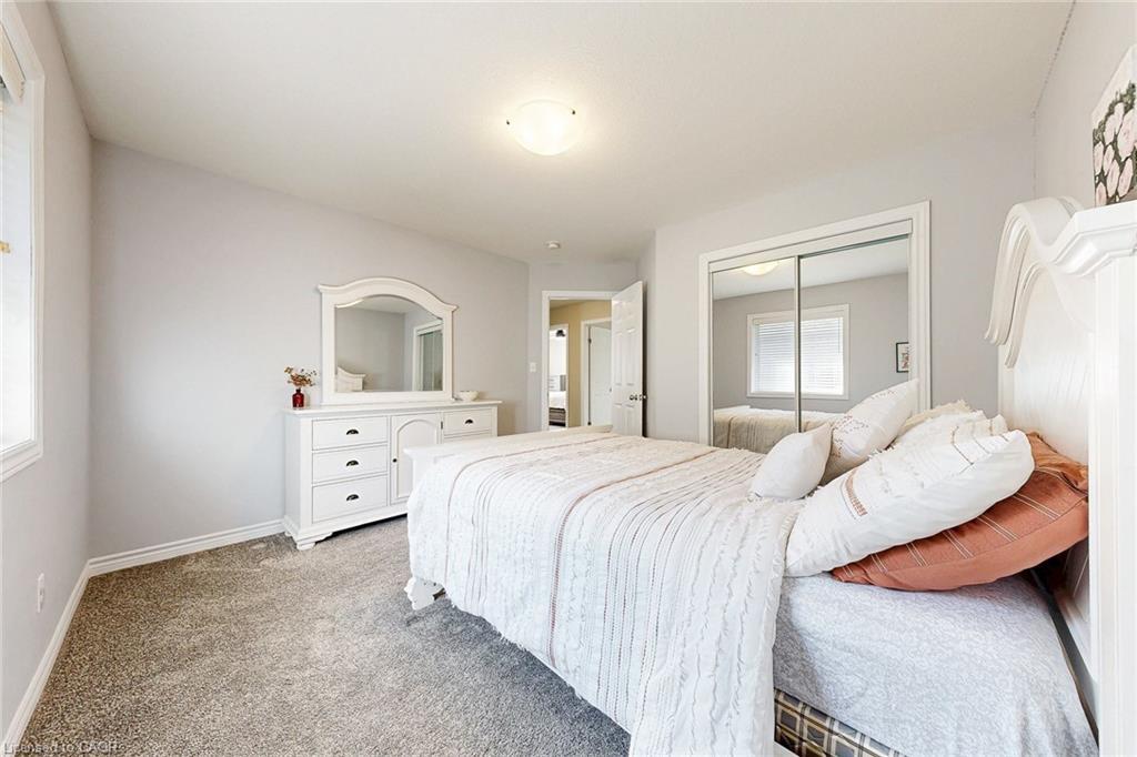 305 Wesley Boulevard, Cambridge, ON - Indoor Photo Showing Bedroom