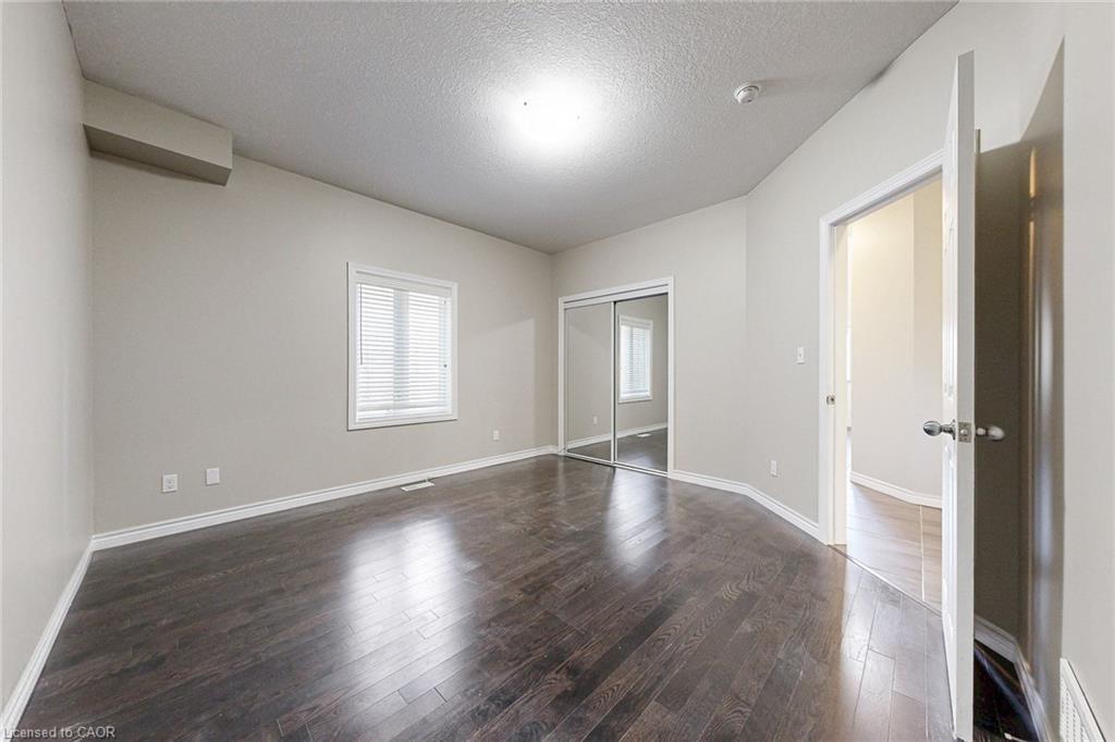 305 Wesley Boulevard, Cambridge, ON - Indoor Photo Showing Other Room