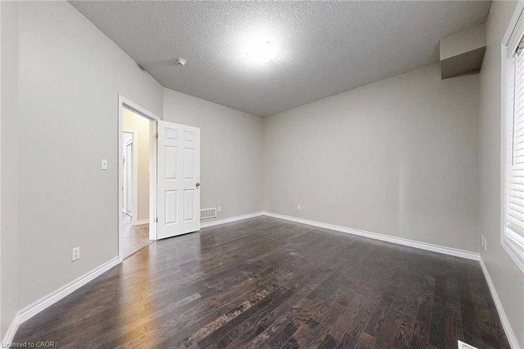 305 Wesley Boulevard, Cambridge, ON - Indoor Photo Showing Other Room