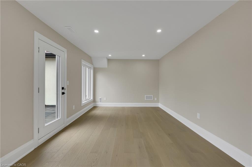 2091 Bridge Road, Oakville, ON - Indoor Photo Showing Other Room