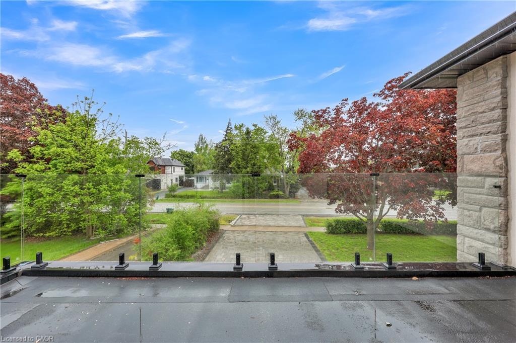 2091 Bridge Road, Oakville, ON - Outdoor