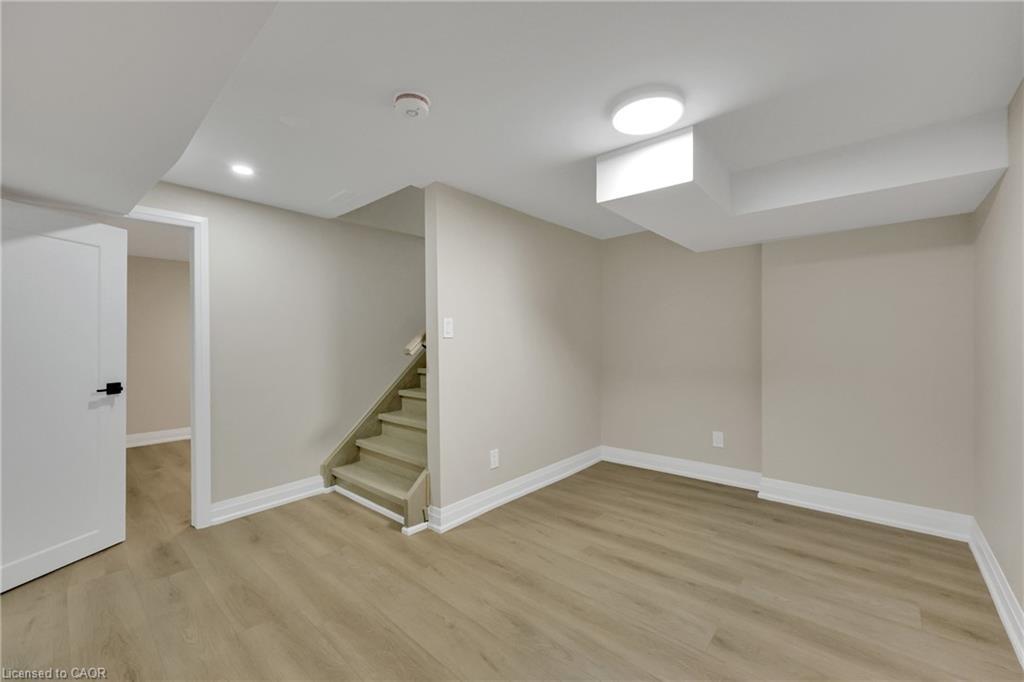 2091 Bridge Road, Oakville, ON - Indoor