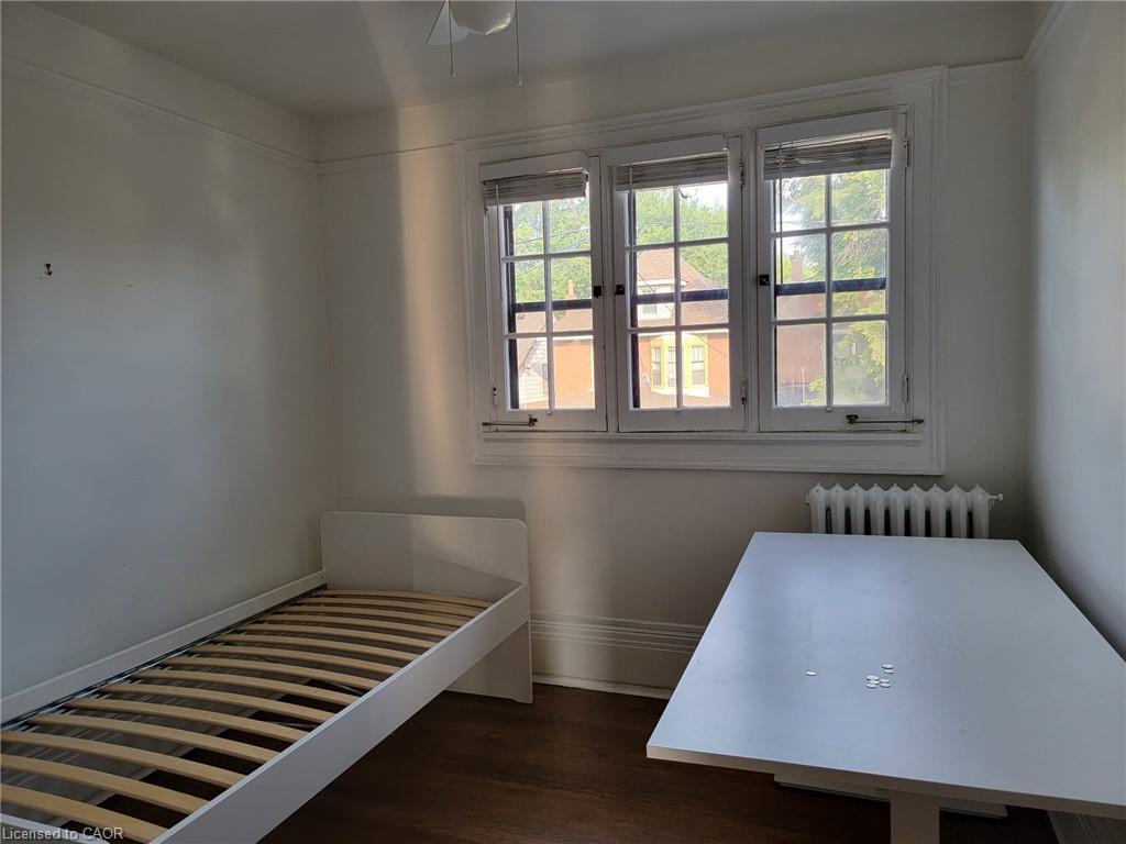 43 Barnesdale Avenue S, Hamilton, ON - Indoor