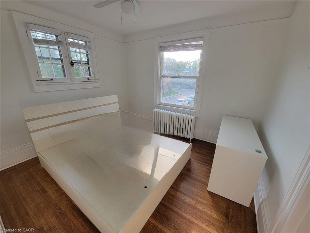 43 Barnesdale Avenue S, Hamilton, ON - Indoor Photo Showing Other Room