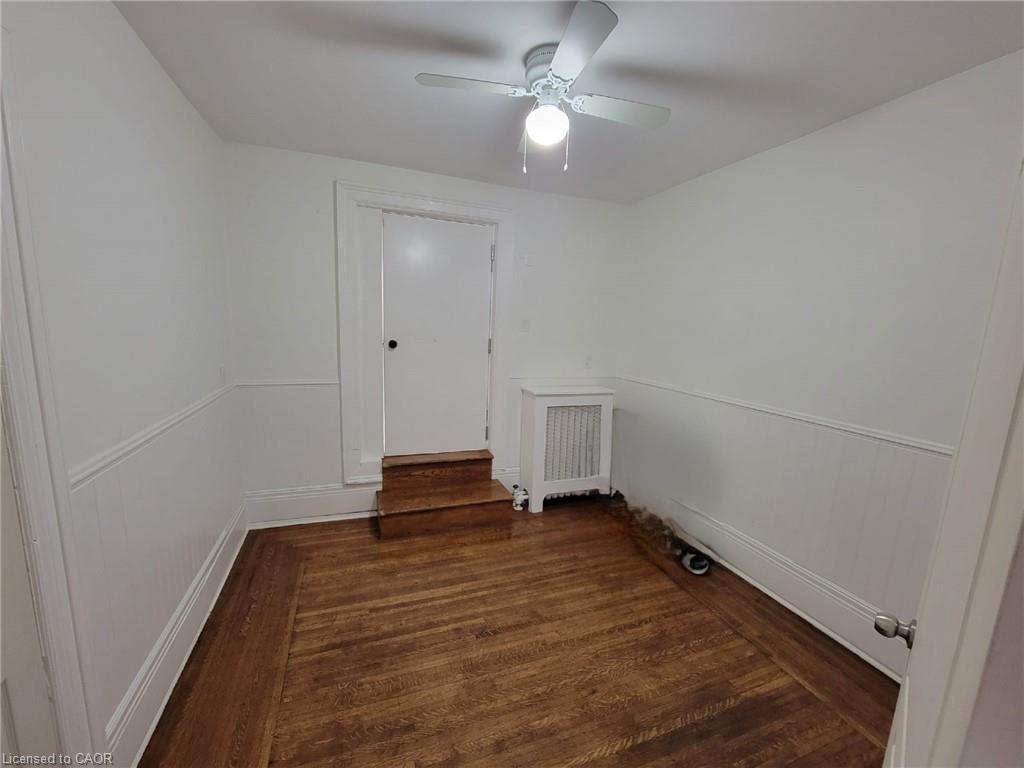 43 Barnesdale Avenue S, Hamilton, ON - Indoor Photo Showing Other Room