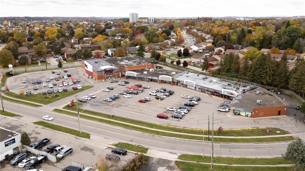 27-215 Glamis Road, Cambridge, ON - Outdoor With View