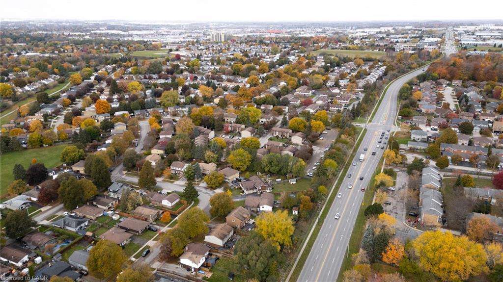 27-215 Glamis Road, Cambridge, ON - Outdoor With View