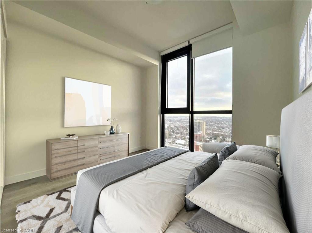 2613-60 Frederick Street, Kitchener, ON - Indoor Photo Showing Bedroom
