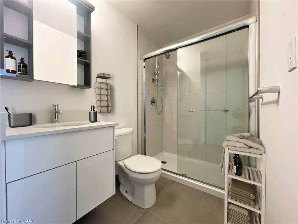 2613-60 Frederick Street, Kitchener, ON - Indoor Photo Showing Bathroom