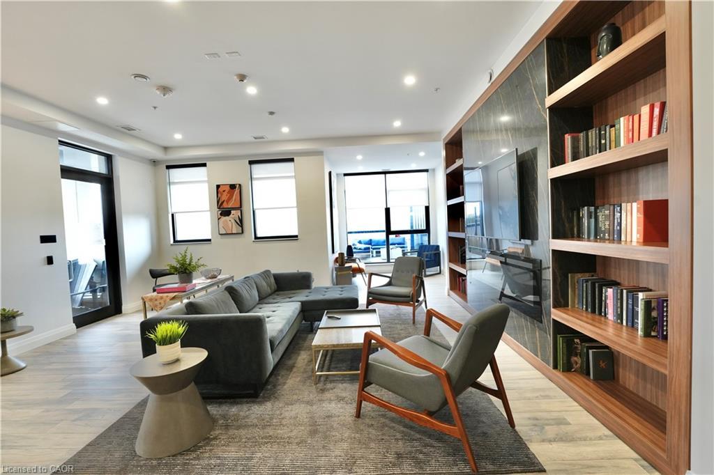 1002-181 King Street S, Waterloo, ON - Indoor