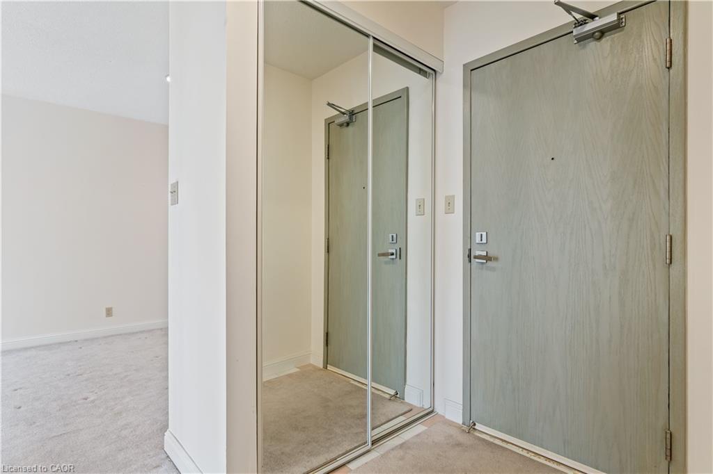 410-430 Pearl Street, Burlington, ON - Indoor