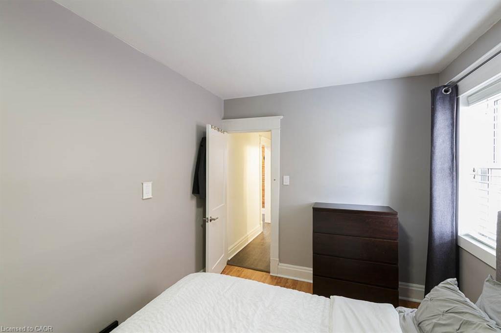 241 Vine Street, St. Catharines, ON - Indoor Photo Showing Bedroom