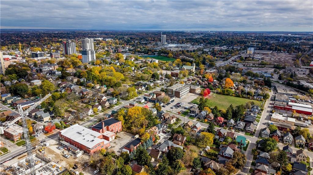 134 Courtland Avenue E, Kitchener, ON