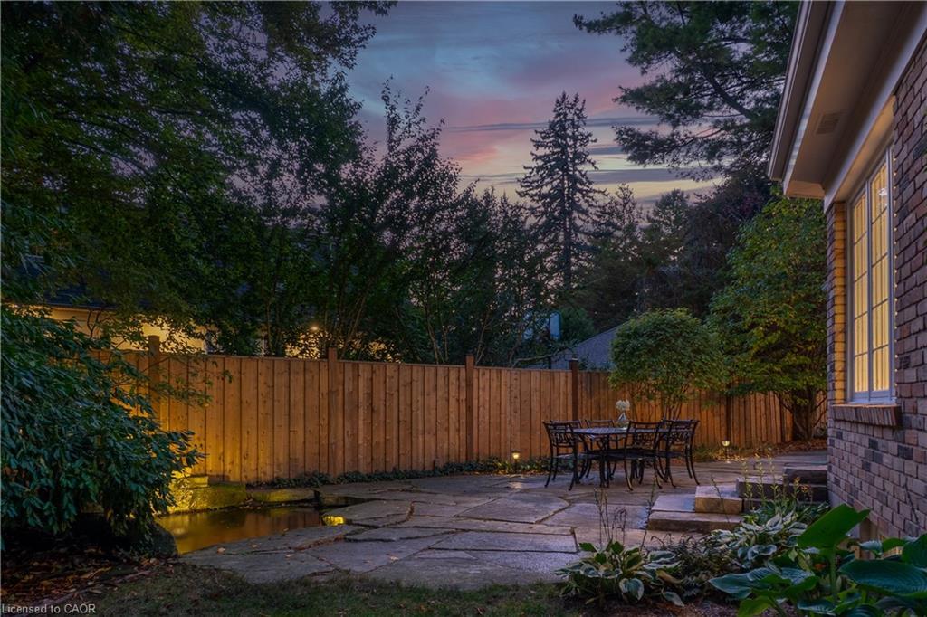 206 Rossmore Boulevard, Burlington, ON - Outdoor With Deck Patio Veranda