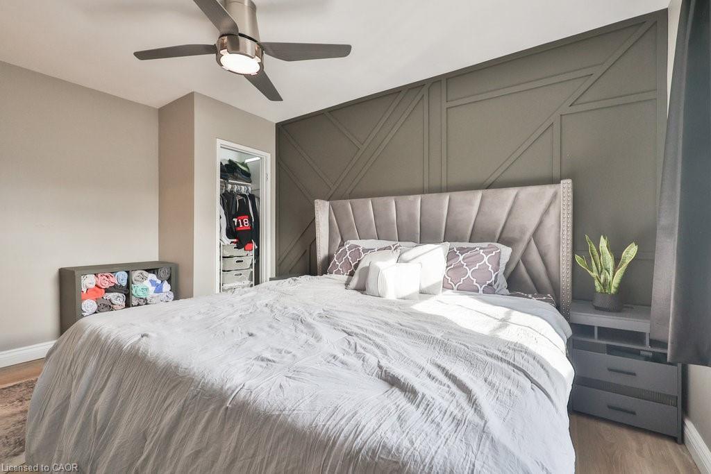 Upper-47 Castlefield Drive, Hamilton, ON - Indoor Photo Showing Bedroom