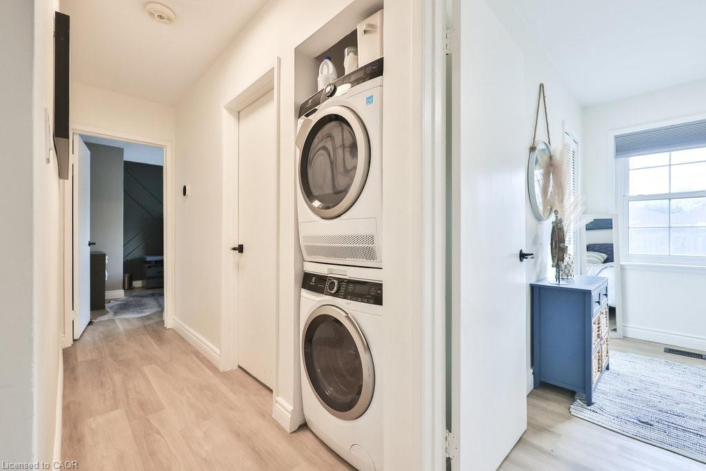 Upper-47 Castlefield Drive, Hamilton, ON - Indoor Photo Showing Laundry Room