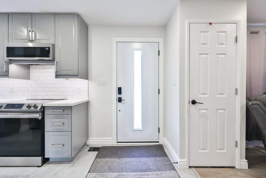 Upper-47 Castlefield Drive, Hamilton, ON - Indoor