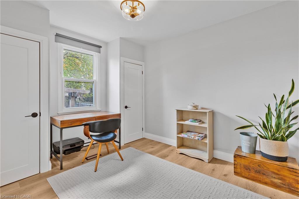 191 East 11Th Street, Hamilton, ON - Indoor