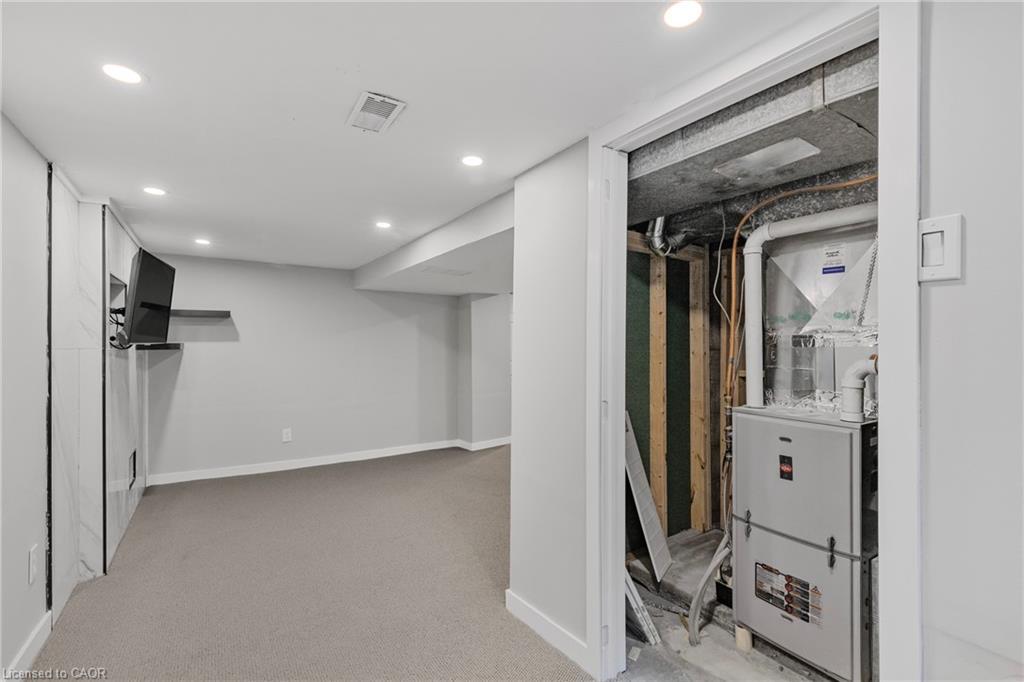 191 East 11Th Street, Hamilton, ON - Indoor