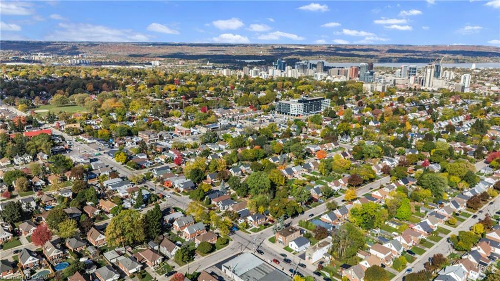 191 East 11Th Street, Hamilton, ON - Outdoor With View